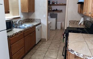 3 beds, 1 bath, $2,300