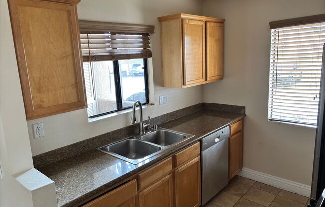 1 bed, 1 bath, $2,095, Unit # 82