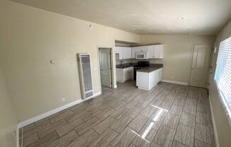 1 bed, 1 bath, $2,350, Unit 2726