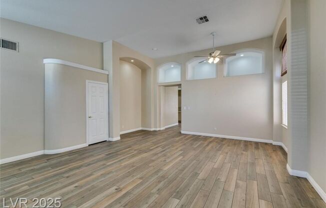 SHOW STOPPING SUMMERLIN HOME!