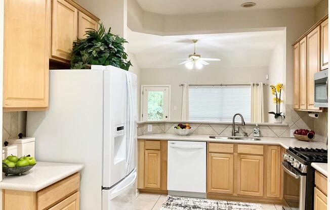 186 N VLY OAKS CIR