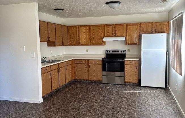 305 East N (Ogallala,NE) - Cedar Wood Apartments