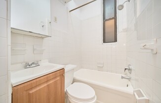 414 E 89 ST