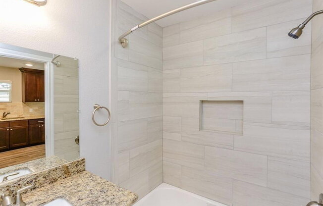 1 bed, 1 bath, 450 sqft, $825, Unit 4