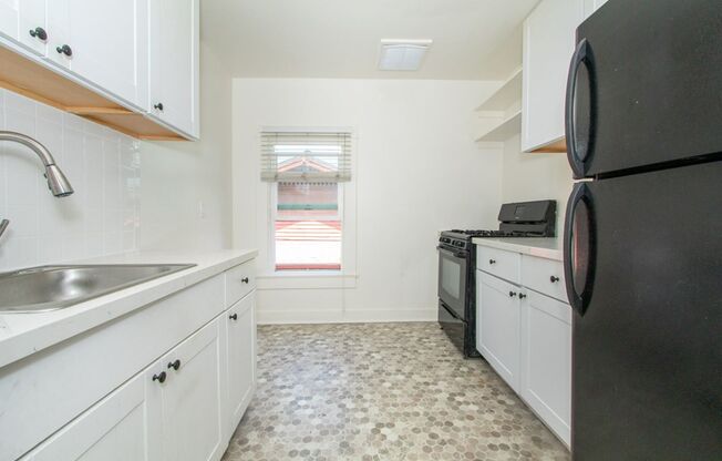 2 Bedroom 1 Bath + Loft Apartment - One Block from the Heart of Barrio Logan! Reduced Deposit $1500!