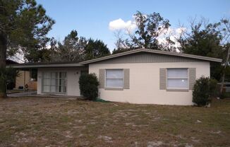 3 Bedroom, 2 Bath Single family home at 5917 Wolf Road, Orlando, FL 32808.