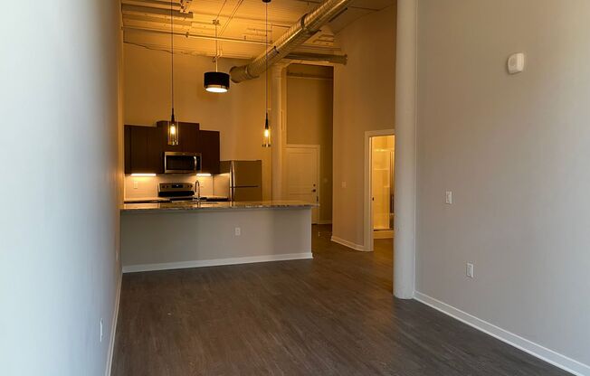 1 bed, 1 bath, 730 sqft, $1,595, Unit Cream City Lofts-506