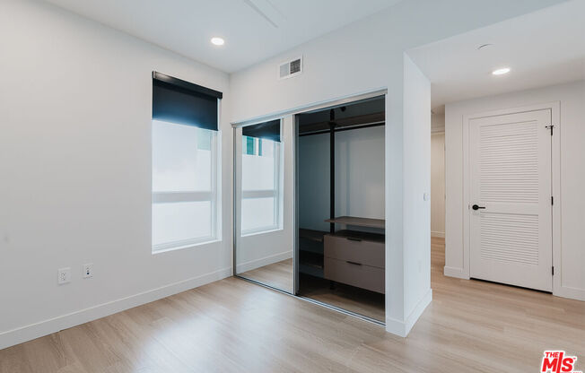 Studio, 1 bath, 569 sqft, $3,395, Unit 718