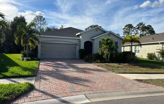 3141 Amadora Cir