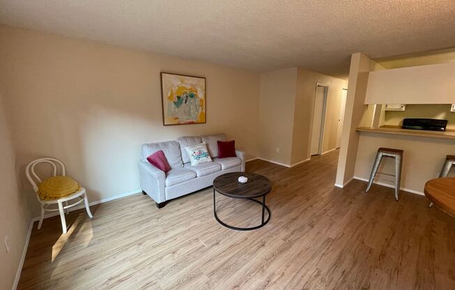 2 beds, 1.5 baths, $2,550, Unit # B 9