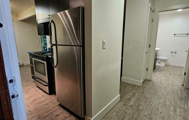 2 beds, 1 bath, 915 sqft, $1,495, Unit 19