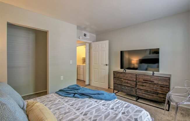 Muse Apartments in Little Rock AR bedroom