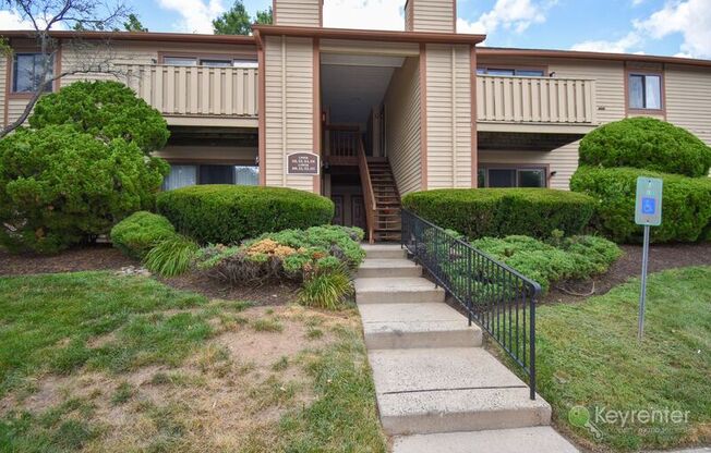 115 HICKORY CT
