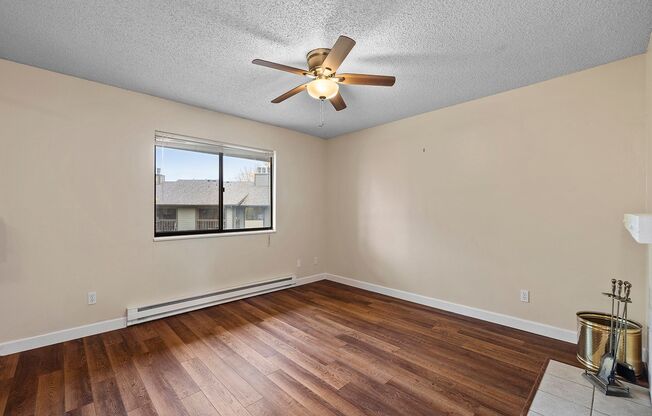 2 beds, 1 bath, $1,545