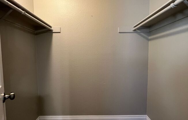 2 beds, 2 baths, 1,058 sqft, $1,600, Unit #15B