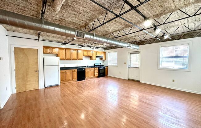 One Bed, One Bath Apartment in the Heart of Lawrenceville - Central AC, In-Unit Laundry - Available Immediately!