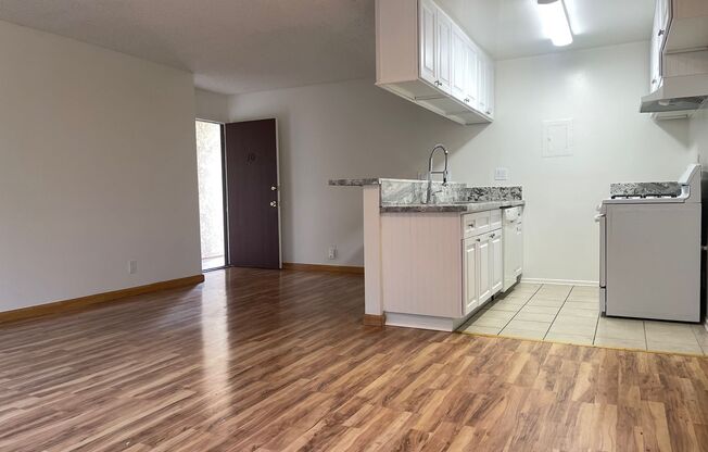 1 bed, 1 bath, 600 sqft, $1,695, Unit 0010