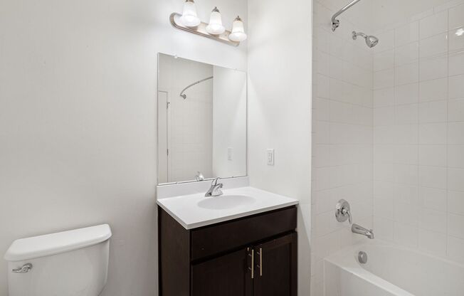 2 beds, 2 baths, 1,160 sqft, $2,395, Unit 4112