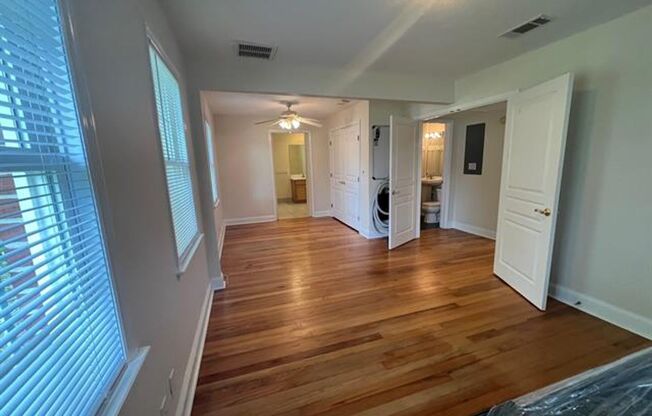 2 beds, 2 baths, $2,400