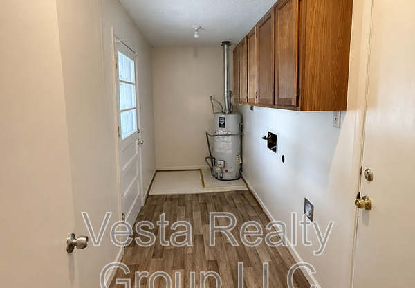 3543 MEADOWVIEW CT