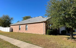 3 beds, 2 baths, $2,100