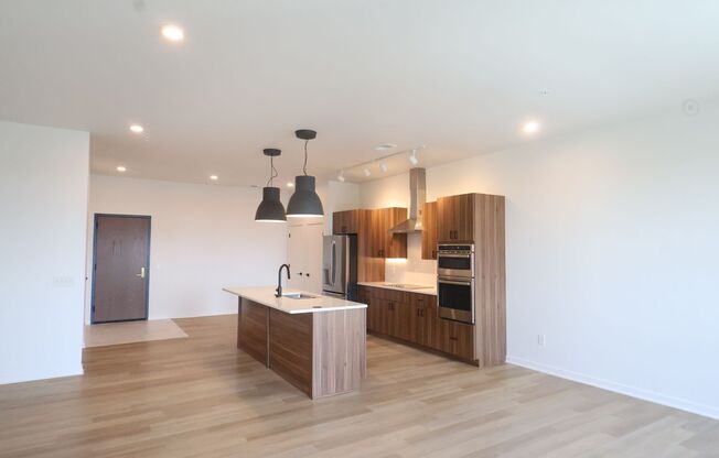 2 beds, 2 baths, 1,469 sqft, $2,750, Unit 812