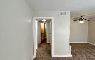 2 beds, 1 bath, $895, Unit SC538