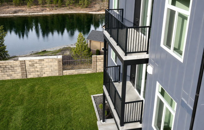 1 bed, 1 bath, 677 sqft, $1,400