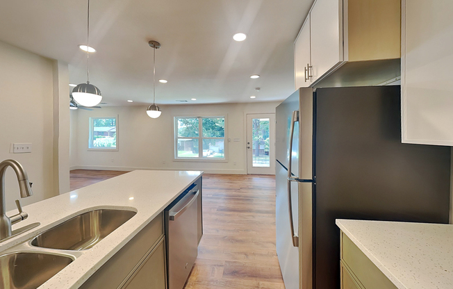 360 SIMPSON TER NW
