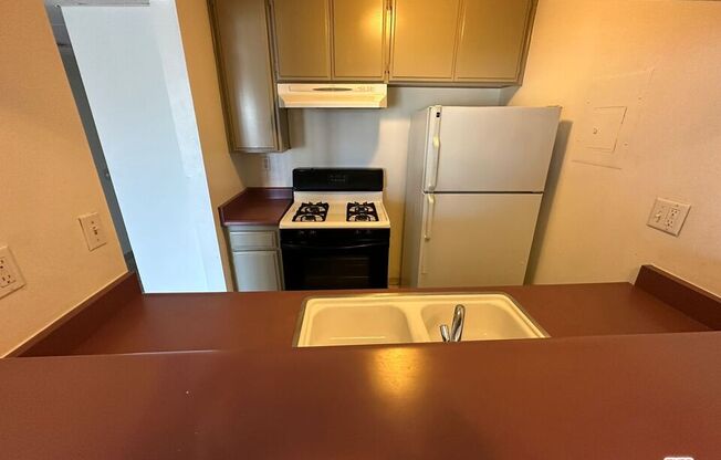 Studio, 1 bath, $1,750, Unit 212