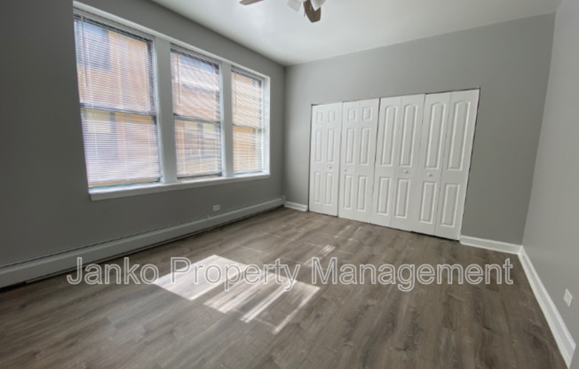 5647 W Washington Blvd