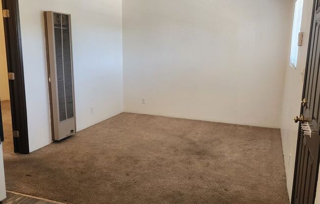 1 bed, 1 bath, 440 sqft, $950, Unit 231-4  261