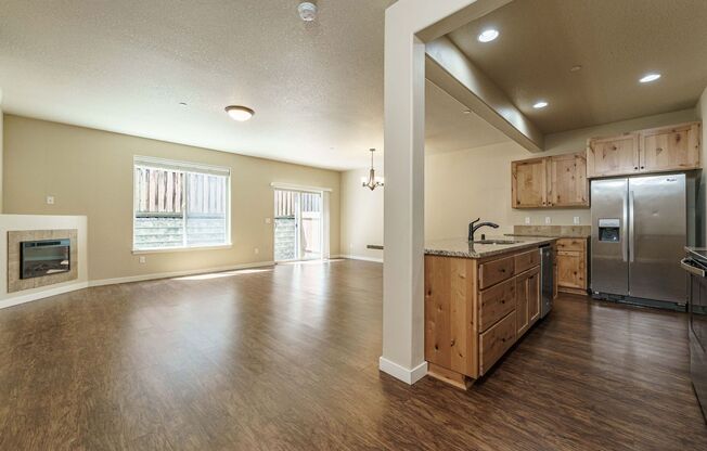 ASK ABOUT OUR AUGUST MOVE IN SPECIAL: Spacious Two-Story Townhome 3 bedroom 2.5 bath