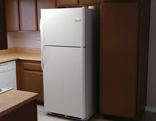 3 beds, 2 baths, $1,750