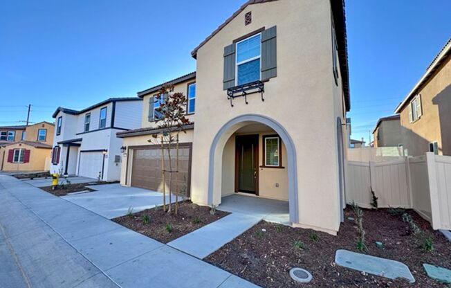 BRAND NEW 3 bedroom Willow Springs home available for LEASE in Murrieta!