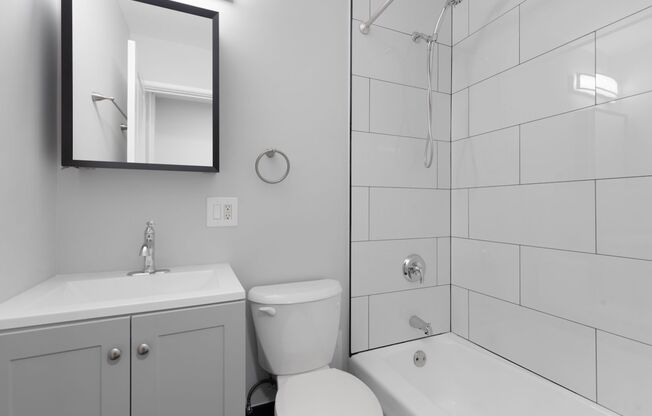 Studio, 1 bath, 295 sqft, $1,395, Unit 338