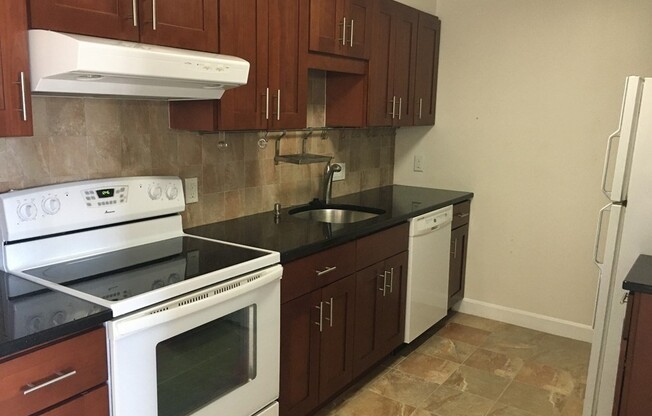 1 bed, 1 bath, 822 sqft, $3,500, Unit 611