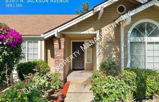 8365 N JACKSON AVE