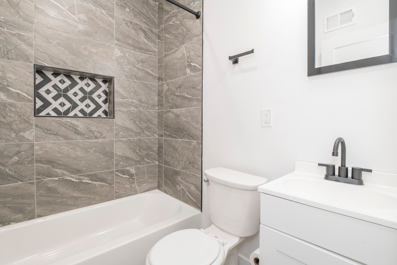 3312 W Cumberland LLC