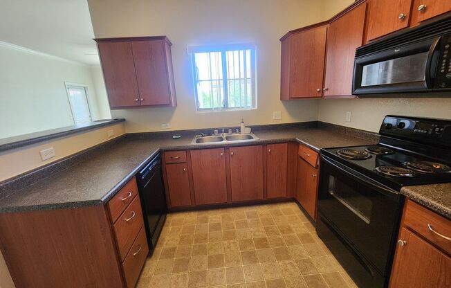 1 bed, 1 bath, $1,295, Unit APARTMENT 2025