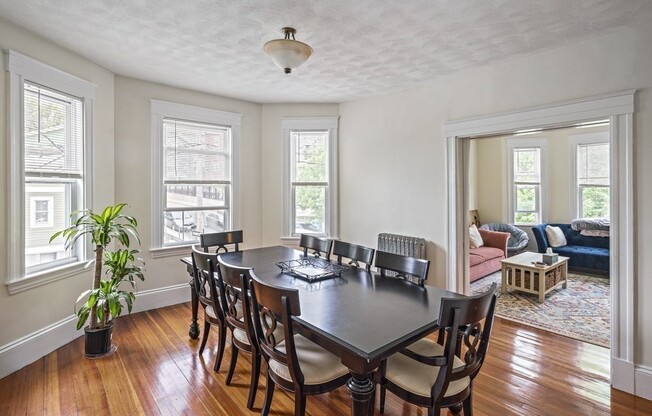 105 WALNUT ST