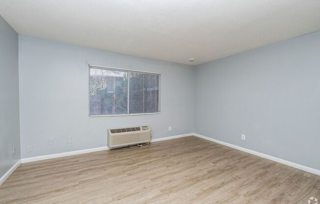 Studio, 1 bath, 378 sqft, $749, Unit 212