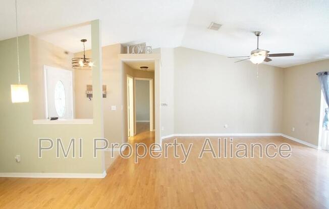 12111 GOLDENSTAR LN