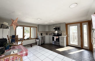 30 TEMPLETON PKWY