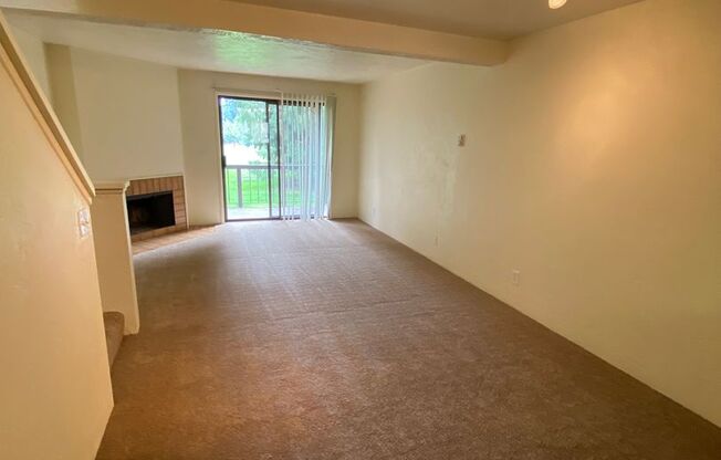 2 beds, 1.5 baths, 1,100 sqft, $1,697, Unit 0168