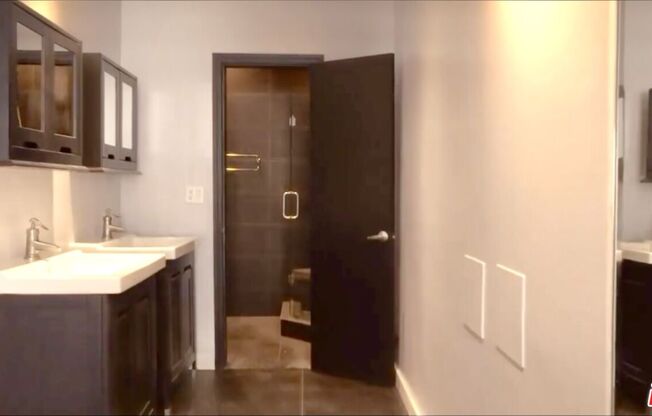 825 LE DOUX RD