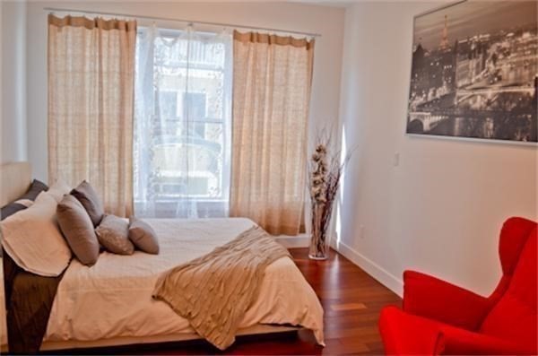 1 bed, 1 bath, 738 sqft, $3,000, Unit 215