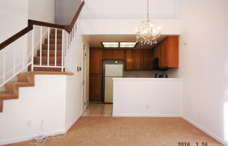 Spacious Two Story 2bd Townhouse With Loft Bedroom, Attached Garage, Pool, & Hot Tub!