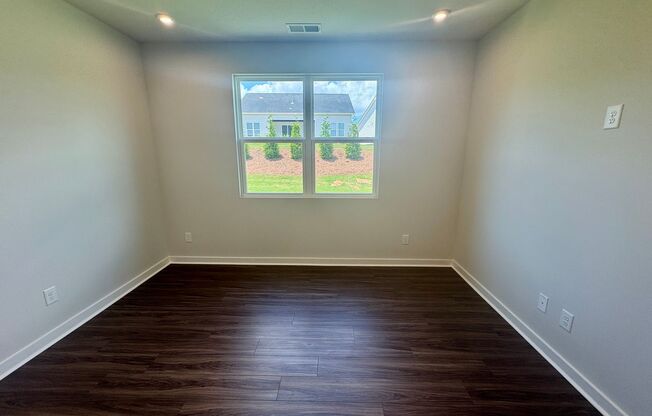 Beautiful 4BR/3BA Townhouse in Griffith Lakes