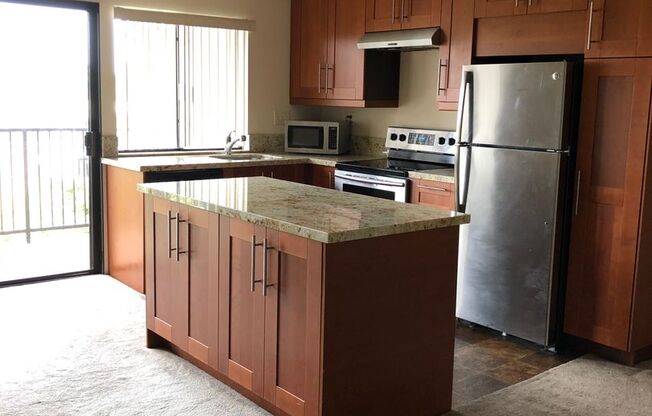San Carlos 2/2 Upgraded Condo For Lease